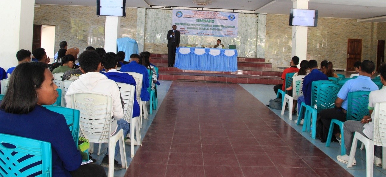 DEPARTAMENTU ESTUDU BA PAZ ORGANIZA SEMINARIU FAHE ESPERIENSIA KONA-BA FUNU