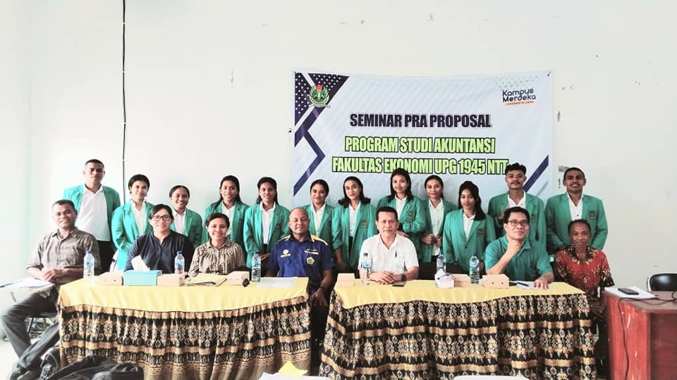 DEKANU FAKULDADE EKONOMIA SAI EZAMINADOR IHA UNIVERSITAS PGRI KUPANG INDONESIA