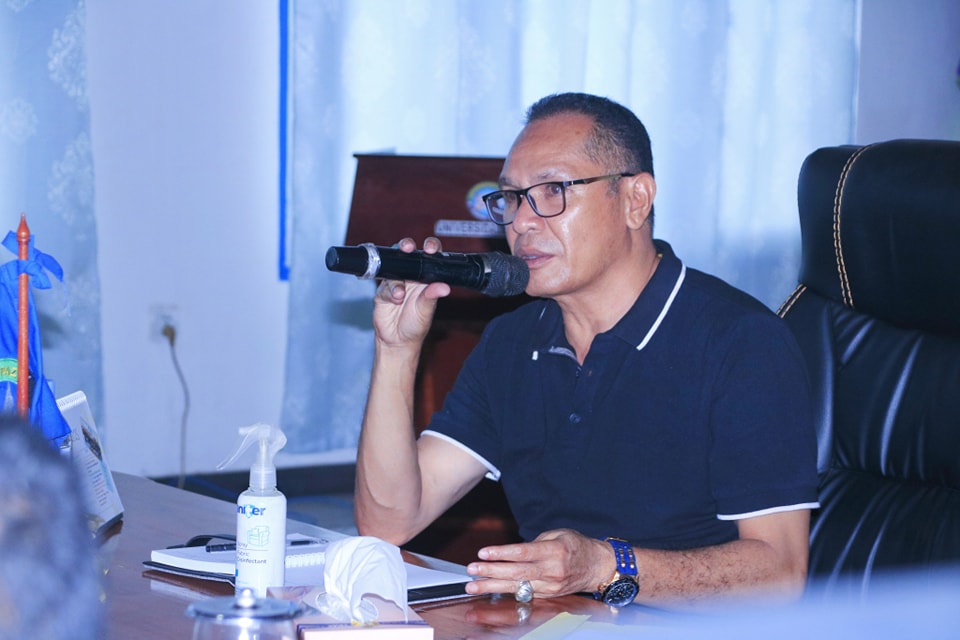 ESTRUTURA SENADU UNIVERSIDADE NO FAKULDADE KONVOKA REUNIAUN
