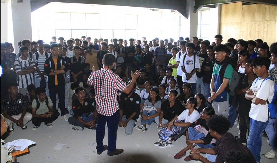 SEMESTER V NAIN 3015 STUDENT PARTICIPATE ORIENTASAUN MOLOK DESLOKA BA MUNICIPALITY